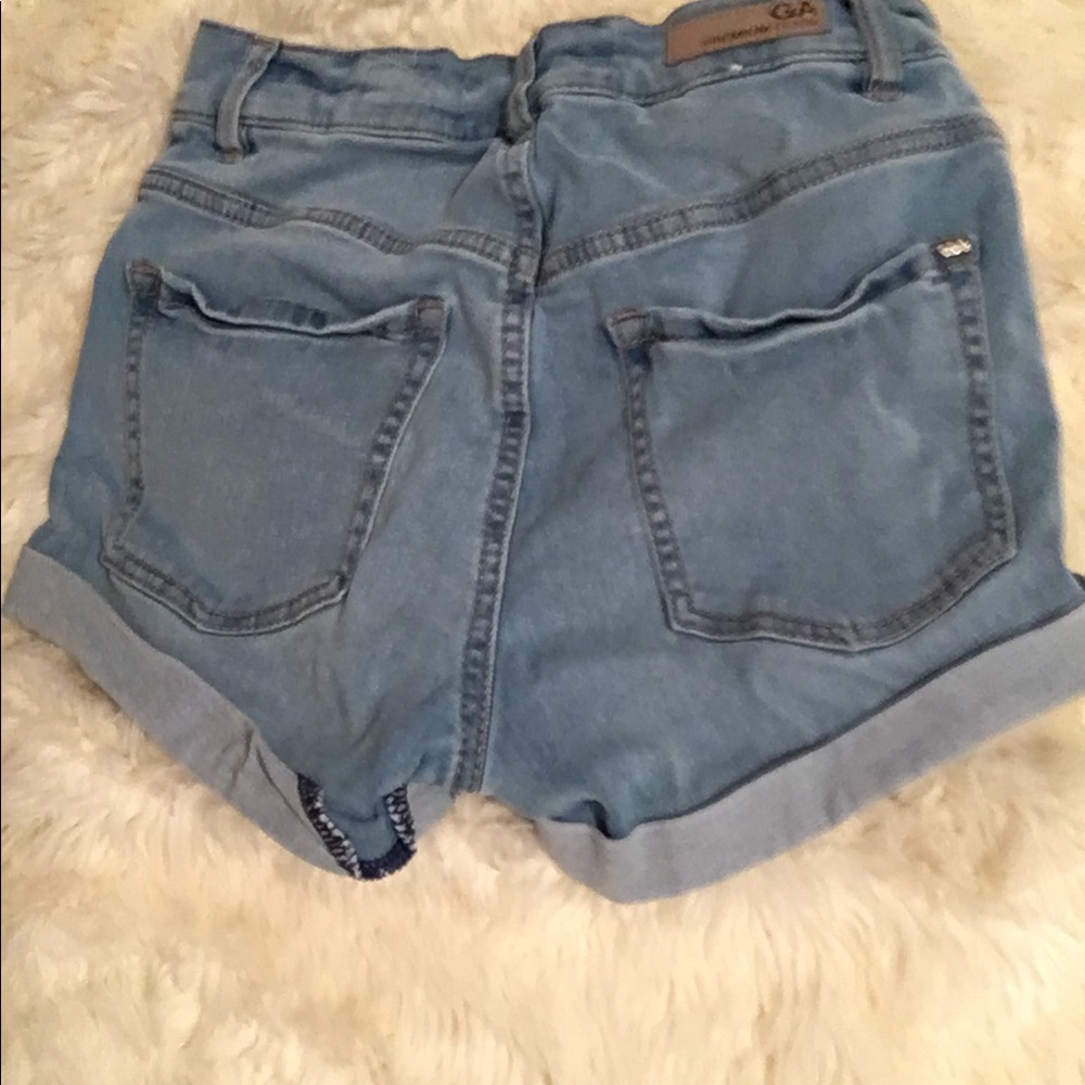Shorts - Picture 2 of 2